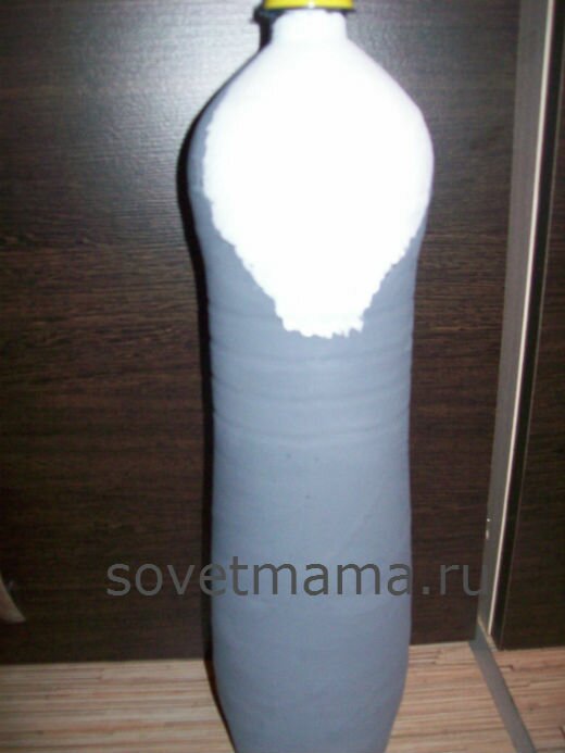 кошка из пластиковых бутылок